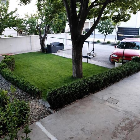 Apartman Barbir Sukosan Exterior photo