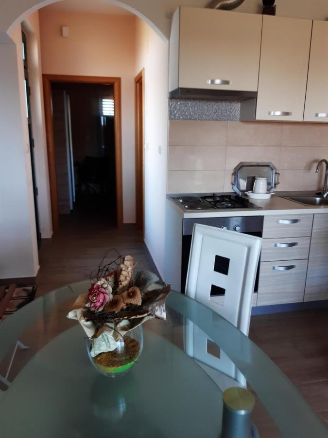 Apartman Barbir Sukosan Exterior photo